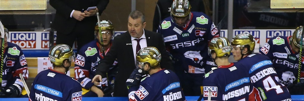 Mal sehen, welchen Plan Cheftrainer Serge Aubin und seine Jungs für München ausgebrütet haben ...