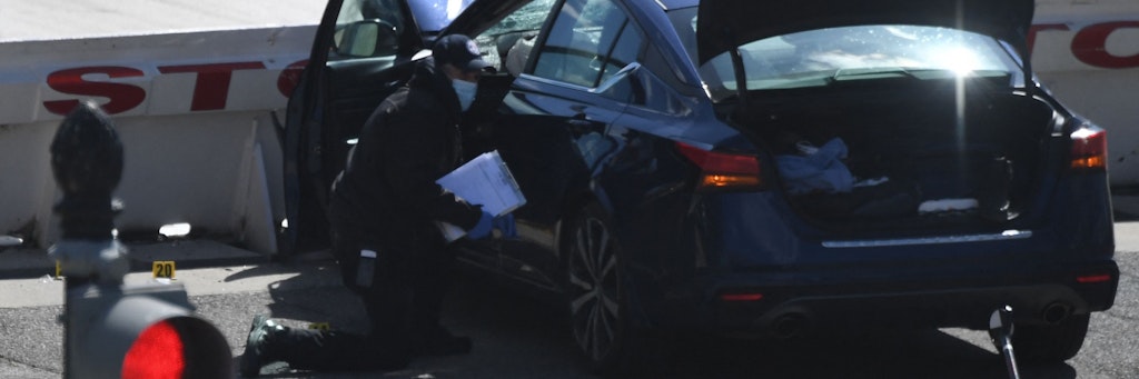Ein Fahrzeug durchbrach am Freitag eine Barriere beim US-Kapitol in Washington.