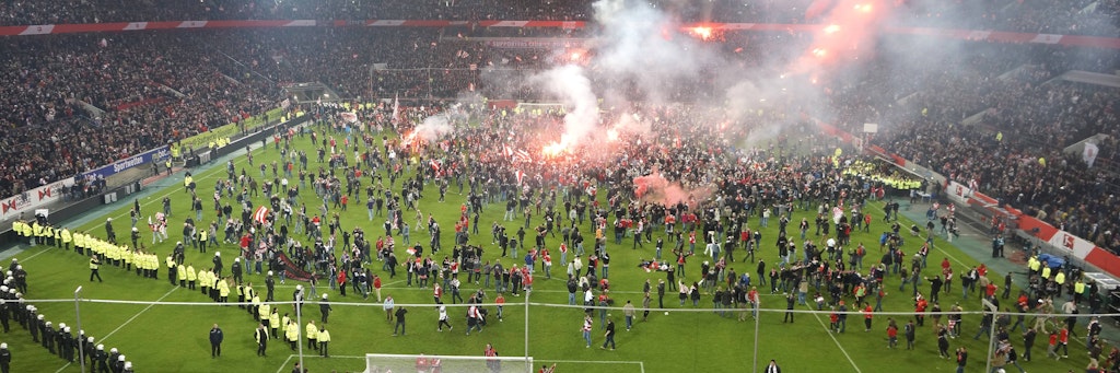 Dramatische Bilder wie beim Relegations-Rückspiel der Hertha in Düsseldorf im Jahr 2012 sind im Gedächtnis hängen geblieben. Ein neuerlicher Abstieg soll nicht dazukommen.