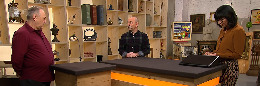 Bei der „Bares für Rares“-Expertise: Kandidat Joachim Schönlein, Moderator Horst Lichter und Schmuck-Expertin Heide Rezepa-Zabel.