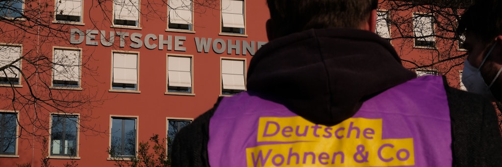 Die Initiative Deutsche Wohnen und Co enteignen strebt einen Volksentscheid über die Vergesellschaftung von Wohnungen an. <br>