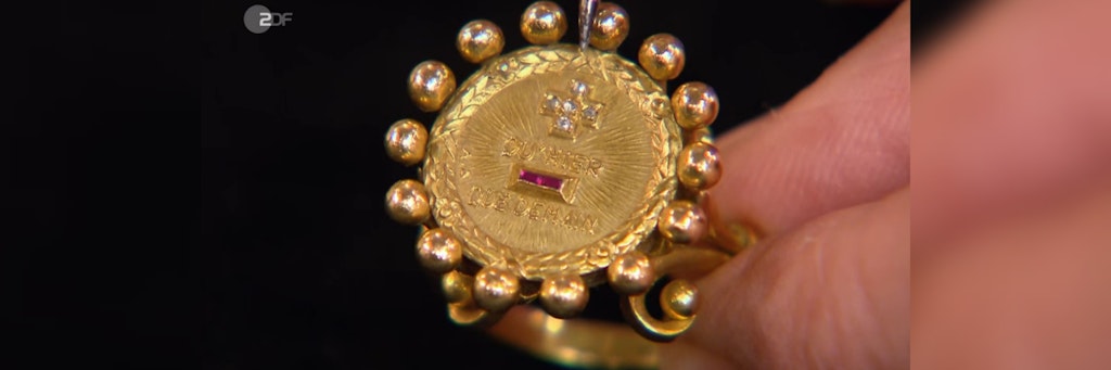 Ein Ring aus den 1960er Jahren steht bei „Bares für Rares“ zum Verkauf.