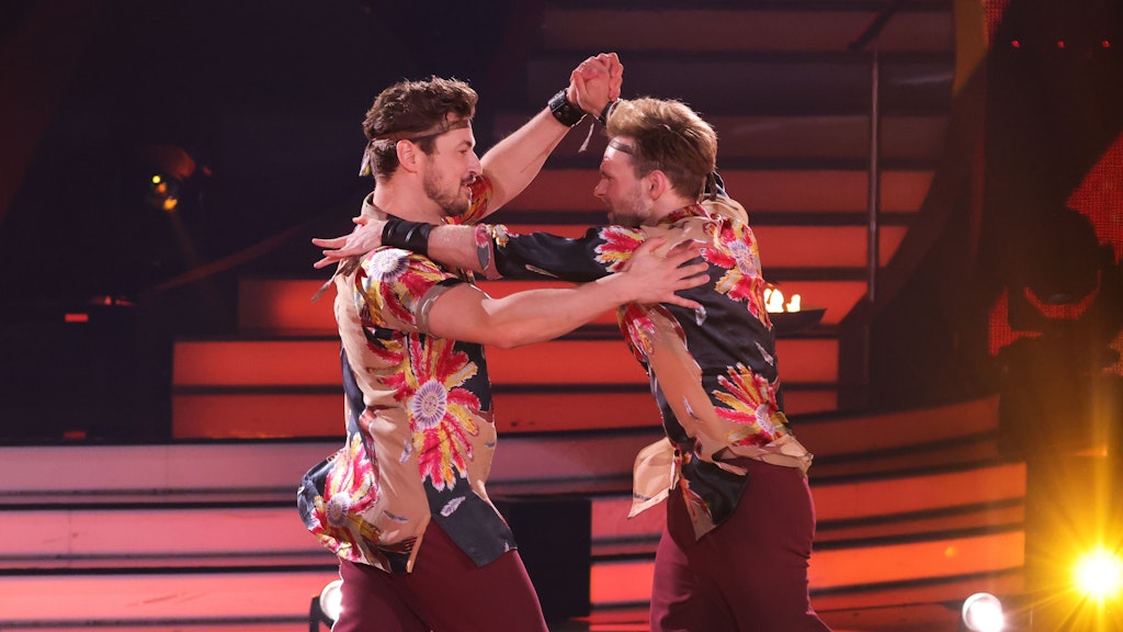 Nicolas Puschmann und Vadim Garbuzov tanzten im Viertelfinale von „Let's Dance“ eine Salsa zu „Aguanile“ von Marc Anthony.