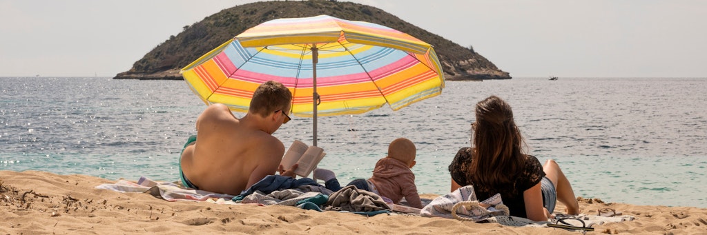 Strandurlaub ist auf Mallorca möglich, das berühmte Nachtleben muss aber noch warten.