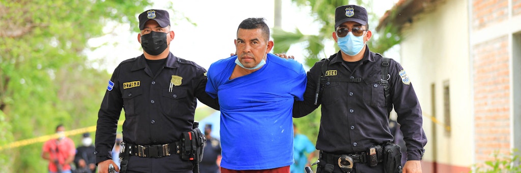 Ex-Polizist Hugo Ernesto Osorio bei seiner Verhaftung