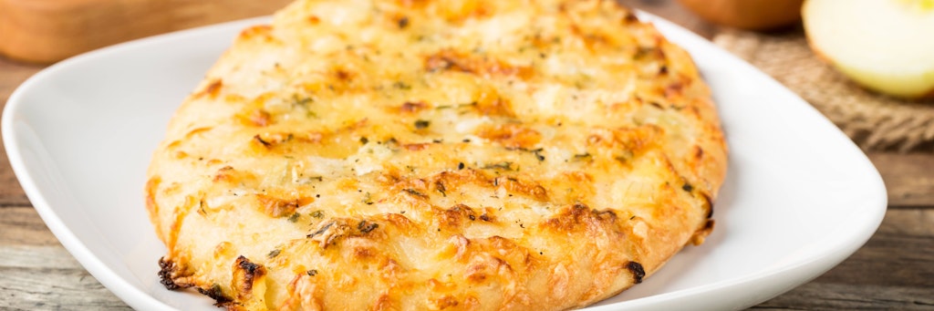 Auch Flammkuchen wird mit knuspriger Schicht lecker!