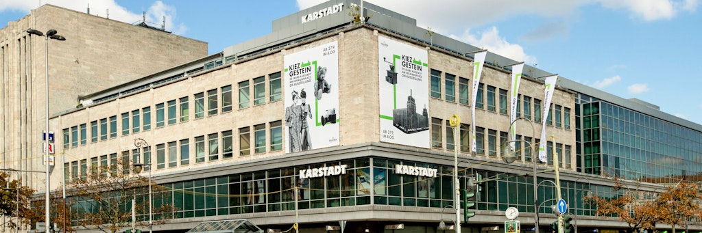 Das Karstadt-Gebäude am Neuköllner Hermannplatz.