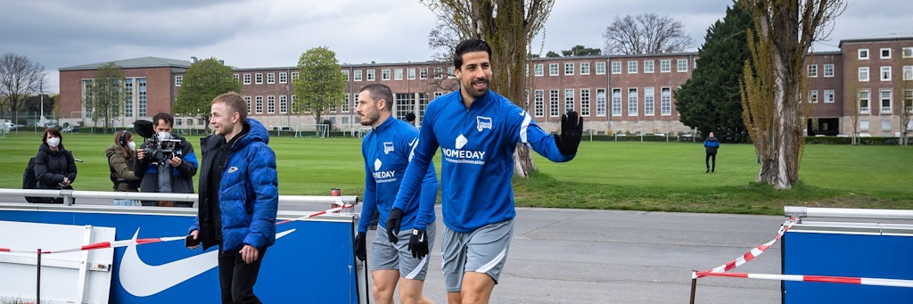 Sagt er schon bald wieder Tschüss? Sami Khediras Zukunft bei Hertha BSC ist noch offen. 
