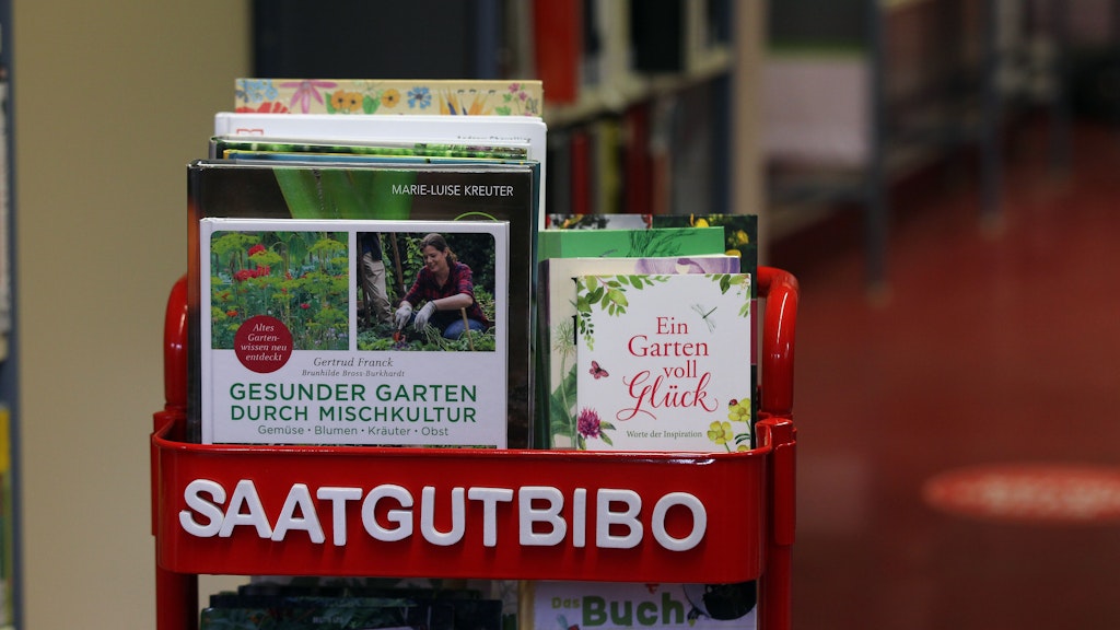 Die Saatgut-Bibliothek ist in Teltow zu finden.