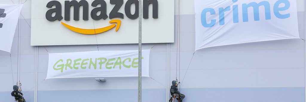 Greenpeace-Aktivisten bei einer Protestaktion.