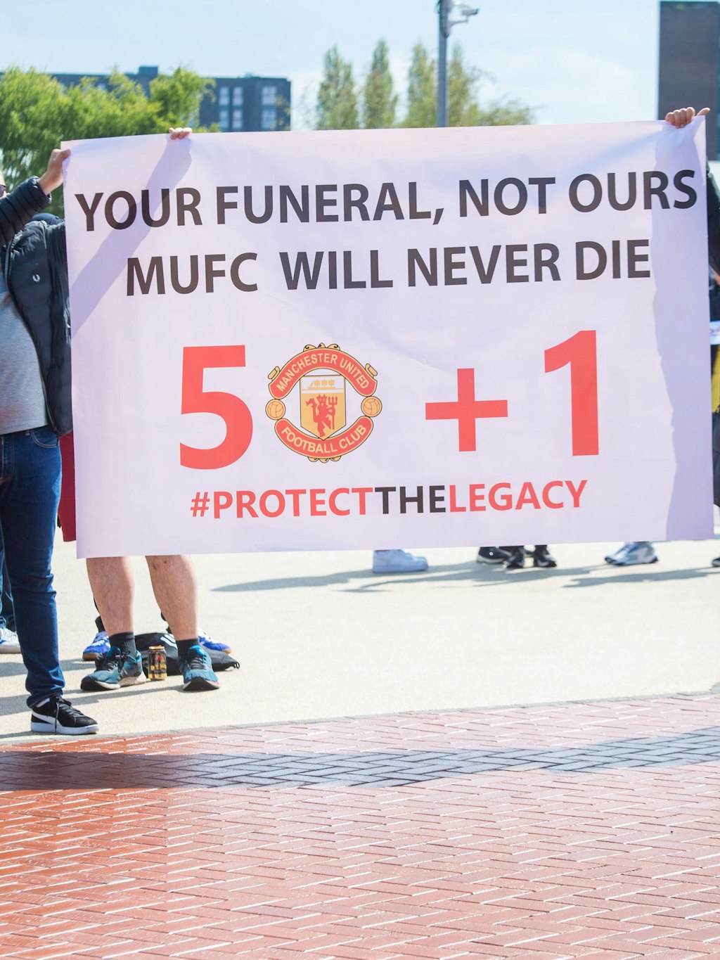 Schon seit längerem träumen Manchester-Fans von einer 50+1-Regel wie in Deutschland.