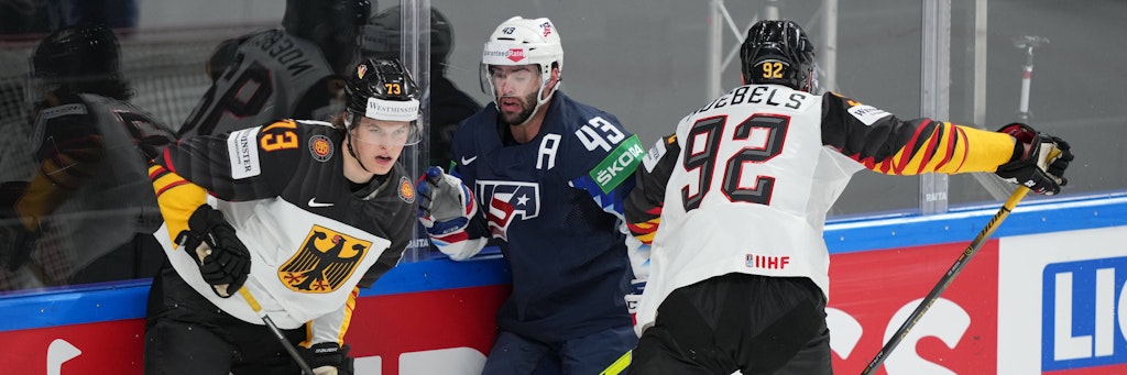 Comebacker Lukas Reichel (l.) und Marcel Noebels konnten gegen die USA keinen Treffer erzielen. 