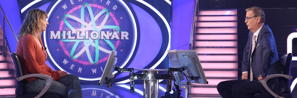 Martina Albers und Günther Jauch im Studio bei „Wer wird Millionär“.