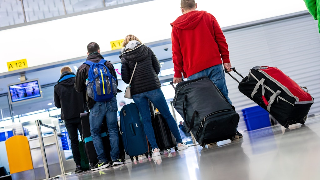 Reisebeschränkungen hindern derzeit noch viele daran, ihre Koffer zu packen - doch Sommerurlaub soll in Europa wieder möglich sein. 