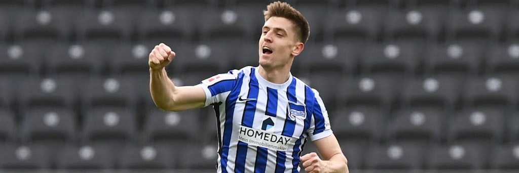 Herthas Stürmer Kris Piatek jubelt über sein Tor zum 1:0 gegen Freiburg.