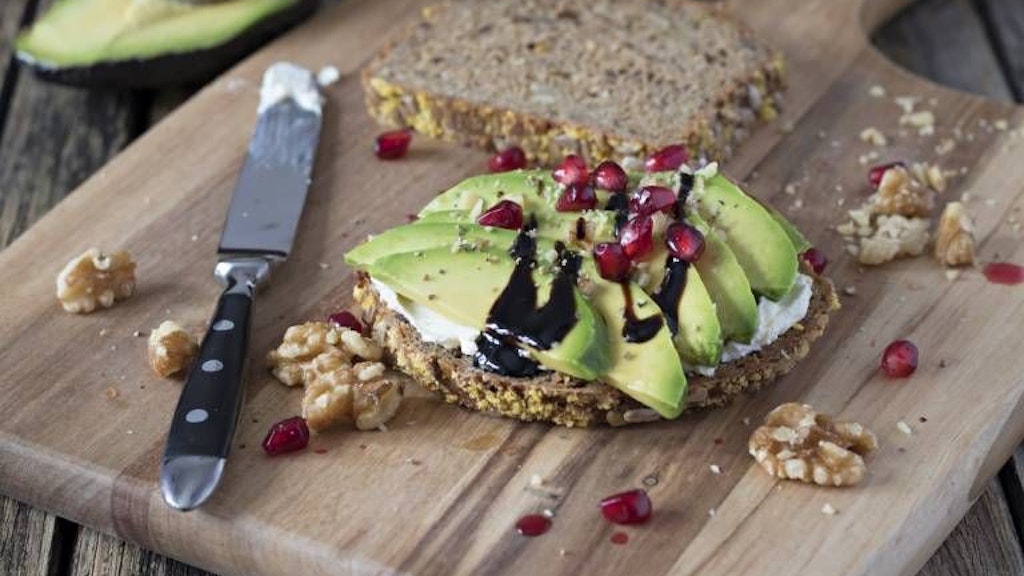 Eiweißbrot hat vergleichsweise viel Fett und eignet sich zum Abnehmen damit nur bedingt.