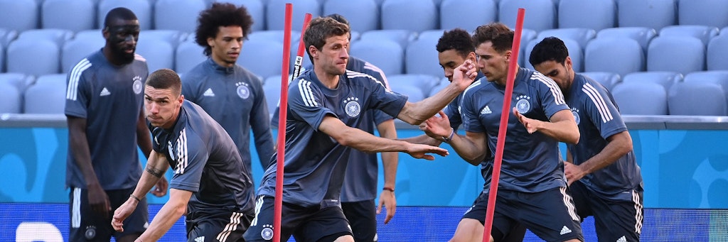Abschlusstraining vor dem Spiel gegen Frankreich: Thomas Müller (Mitte) und Robin Gosens sind für die Anfangself gesetzt. 