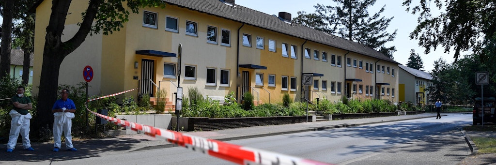 Die Polizei sperrte den Bereich um den Tatort großräumig ab.
