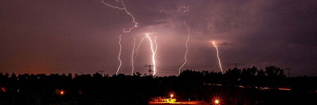Da braut sich was zusammen: Schwere Unwetter werden lokal niedergehen.