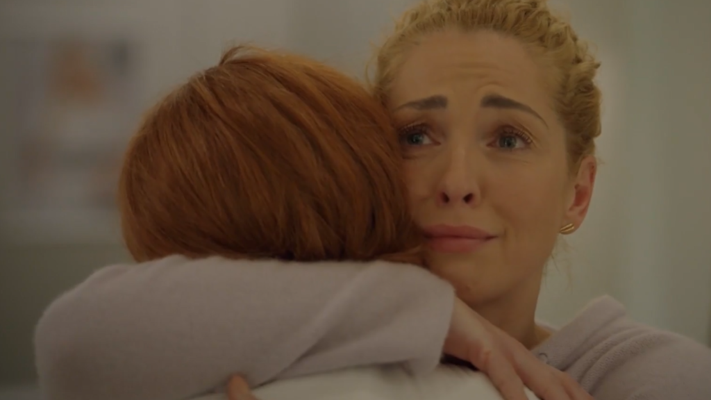 Können sich trotz Corona und dank Double in den Armen liegen: Nina und Toni in der Vorabend-Serie „Gute Zeiten, schlechte Zeiten“. 