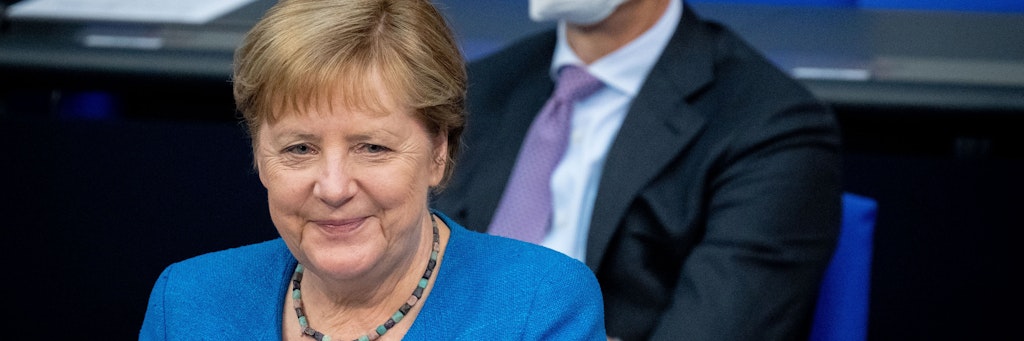 Zum letzten Mal stand Angela Merkel dem Bundestag Rede und Antwort, und sie hatte Spaß dabei.