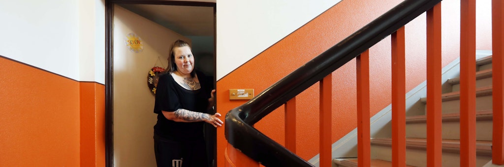 Tina Maurer (33) aus Pankow sucht dringend eine barrierefreie Wohnung in Pankow. 