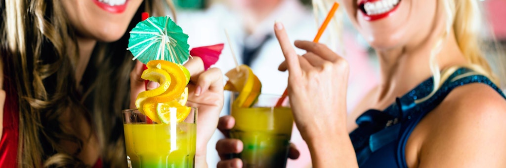 Kein Alkohol mehr in den besten Jahren? Die Weltgesundheitsorganisation will Frauen im gebärfähigen Alter den Konsum von Alkohol verbieten.