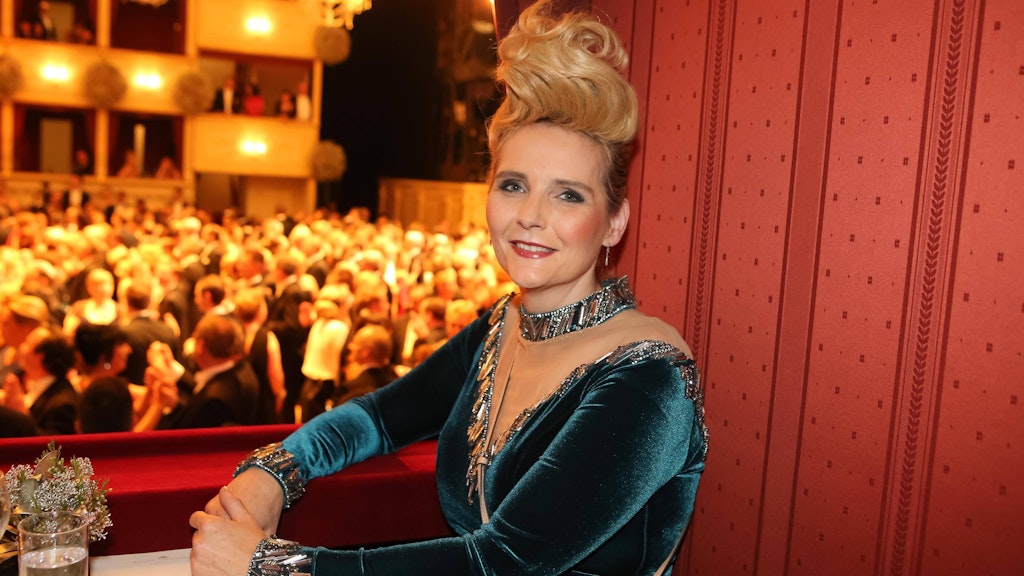 Helena Fürst beim Wiener Opernball 