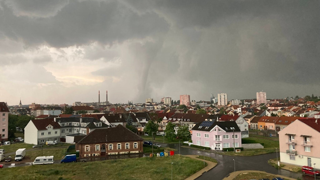 Ein Tornado wütete über Tschechien. 