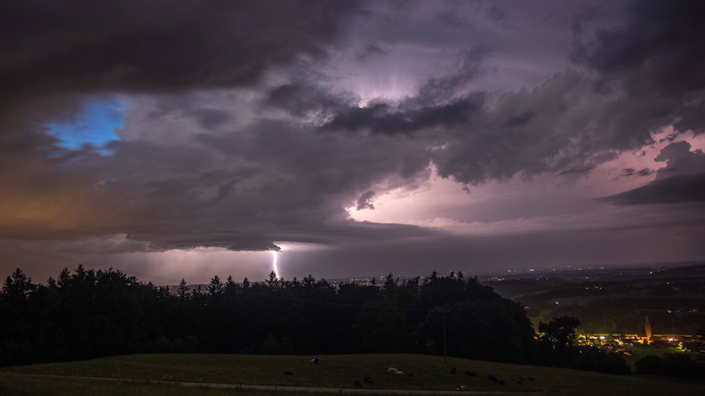 Starke Gewitter fegen in den nächsten Tagen über Deutschland hinweg.