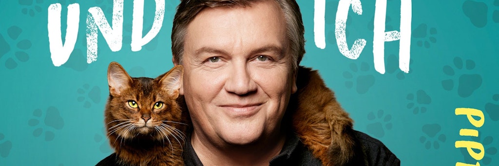 Hape Kerkeling telefoniert sogar mit seinen Katzen.