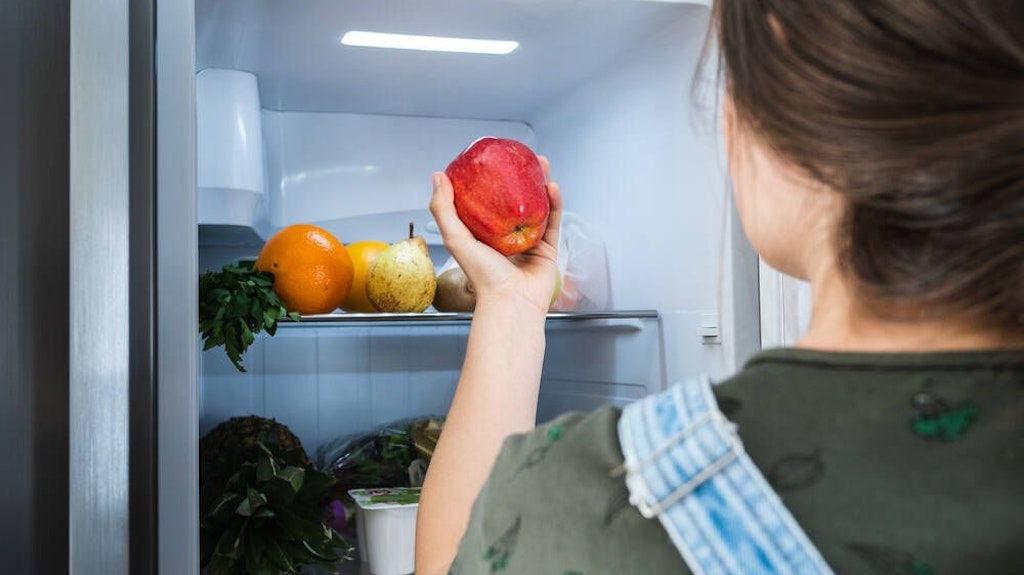 Obst und Gemüse mit einem hohen Wassergehalt eignen sich zum Einfrieren eher nicht.