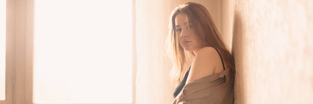Traurig, antriebslos, voller negativer Gefühle: Depressionen sind der häufigste Grund für eine psychotherapeutische Behandlung. Gerade junge Frauen im Alter von 17 Jahren befinden sich deswegen in Therapie. 