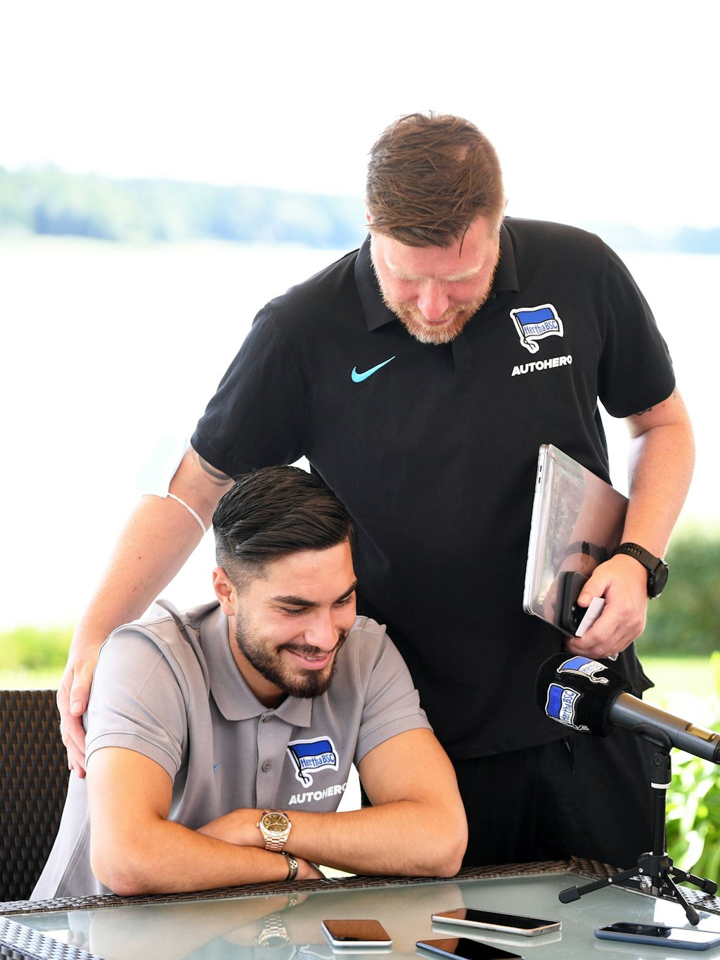Co-Trainer Zecke Neuendorf setzt große Hoffnungen auf Hertha-Zugang Suat Serdar. 