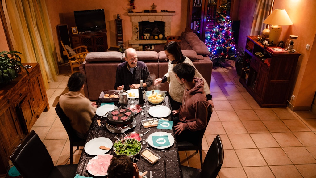 Viele Deutsche essen an Weihnachten und SIlvester Raclette.