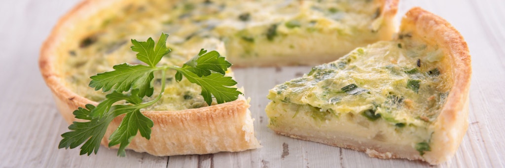 Die Käse-Lauch-Quiche ist sowohl als Vorspeise wie auch als Hauptmahlzeit ein leckeres Gericht.