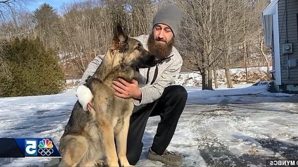 Schäferhund Tinsley mit sinem Herrchen