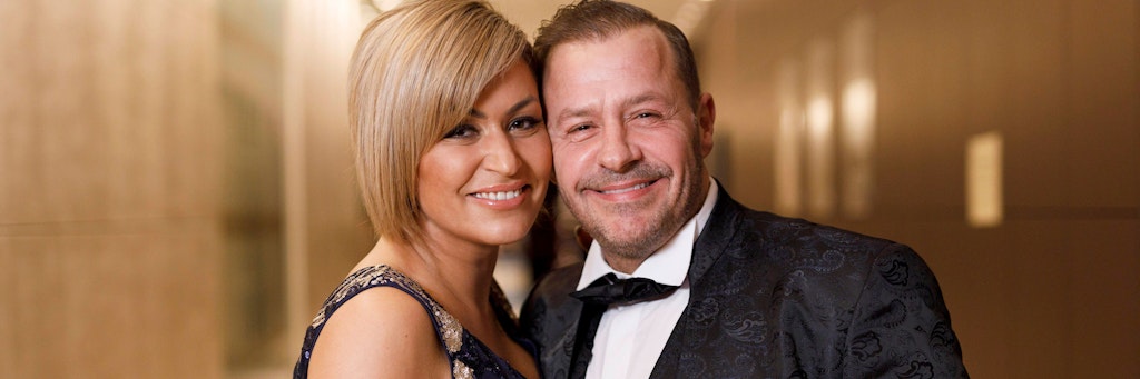 Jasmin Herren und ihr inzwischen verstorbenen Mann Willi Herren posieren auf einer Gala in Köln im Jahr 2019. 