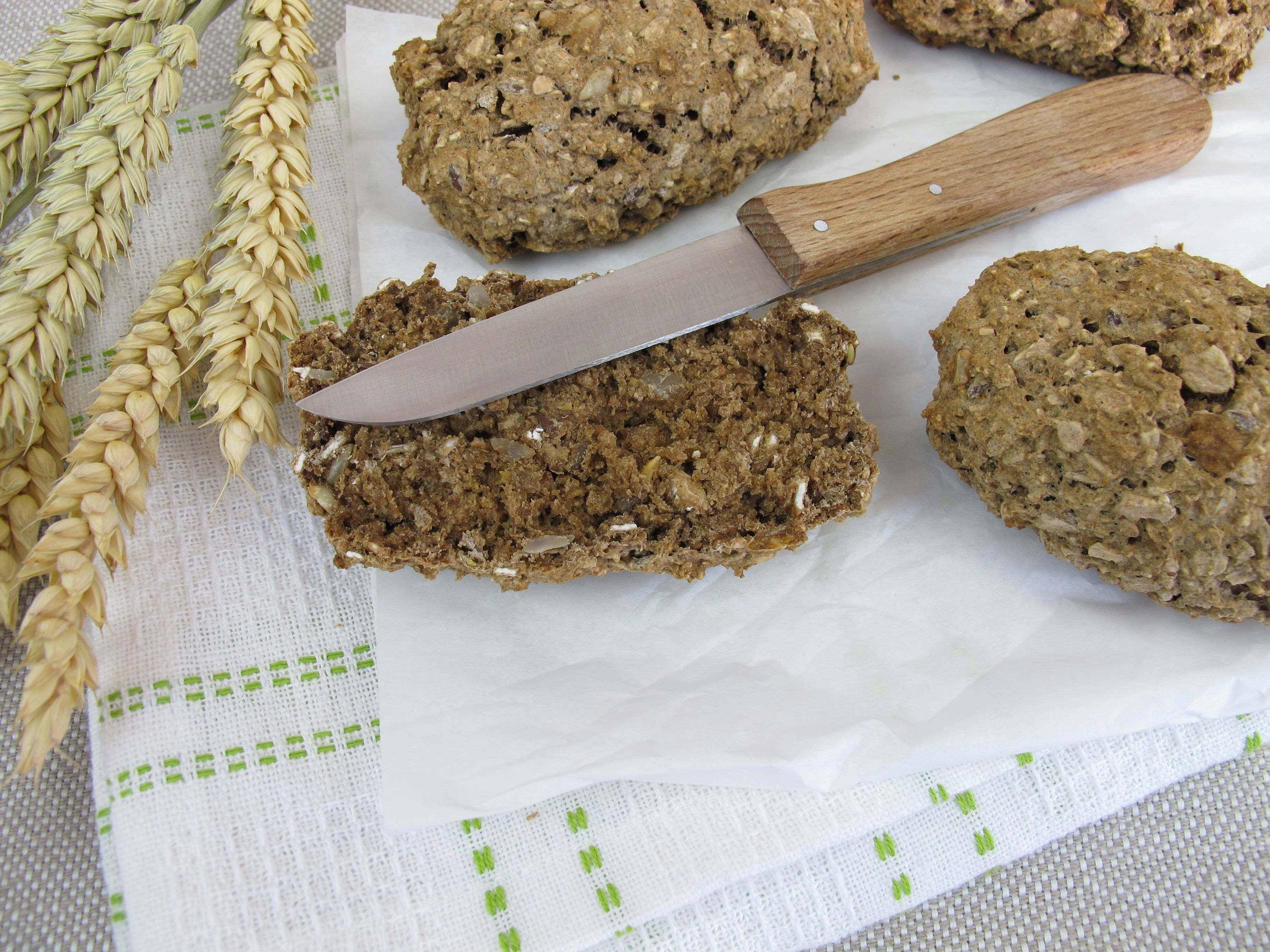 Low-Carb-Brötchen ganz einfach selber machen – so gelingen Ihnen die ...