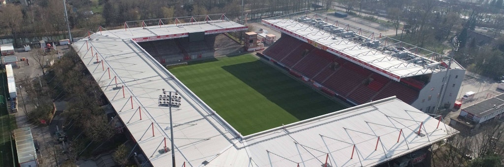 Das Stadion An der Alten Försterei will der 1. FC Union von derzeit 22.012 Plätzen auf ein Fassungsvermögen von knapp 37.000 Zuschauern vergrößern. 