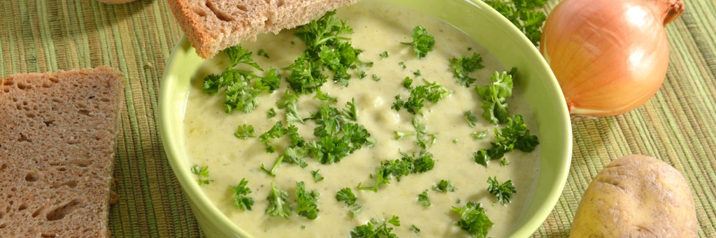 Diese Rosenkohlsuppe ist gerade im Winter sooo lecker.