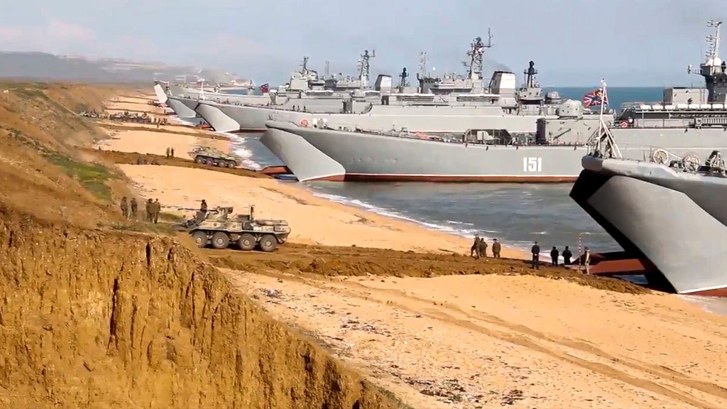 Im April 2021 übten russische Landungstruppen auf der Krim. Es gibt die Vermutungen, sie trainierten für einen Angriff auf die ukrainische Hafenstadt Odesa.