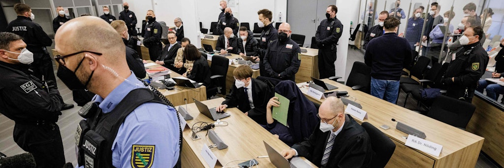 Prozessbeginn in Dresden