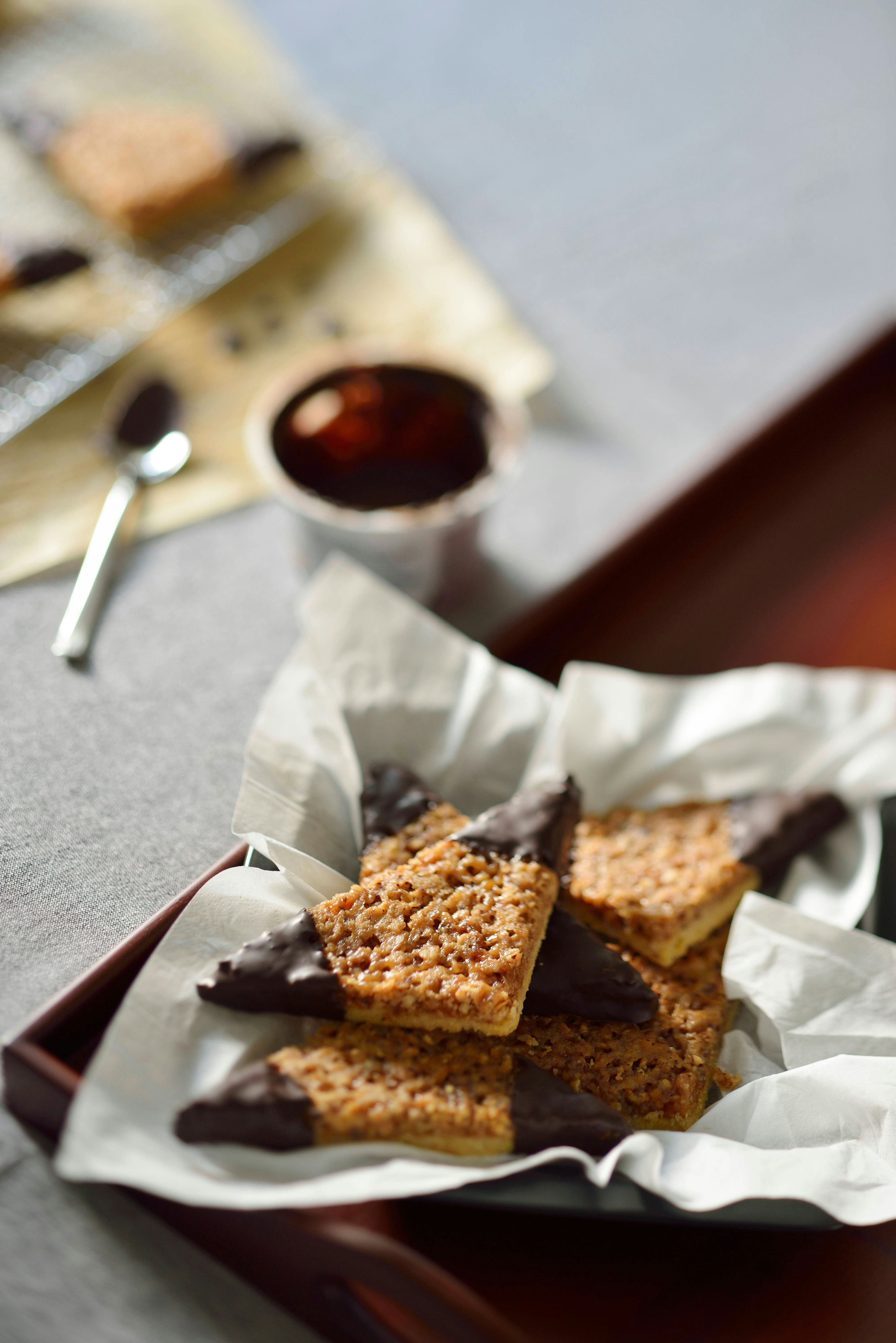 Lecker wie vom Bäcker! Backen Sie knusprige Nussecken mit feiner ...