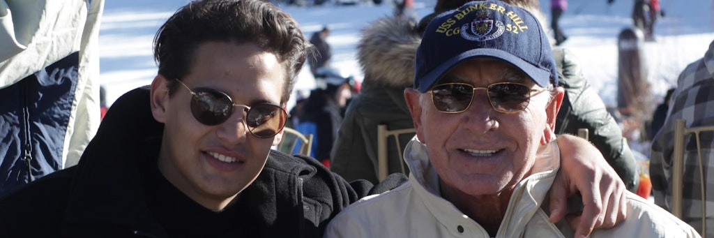 Frédéric Prinz von Anhalt (r.) mit Kevin Feucht, den er im Dezember 2021 adoptierte.