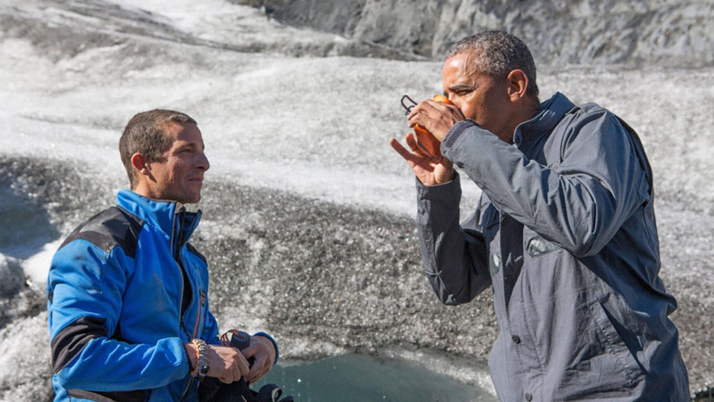 Einst war Bear Grylls alleine (mit einem Kamera-Team) in der Wildnis unterwegs. Später begleiteten ihn Promis wie Barack Obama.