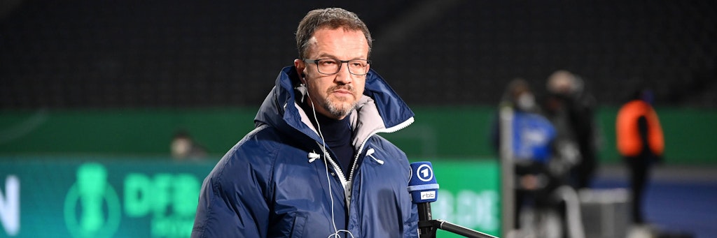 Herthas Manager Fredi Bobic hält nicht viel von der Begrenzung auf 10.000 Zuschauer im Olympiastadion.