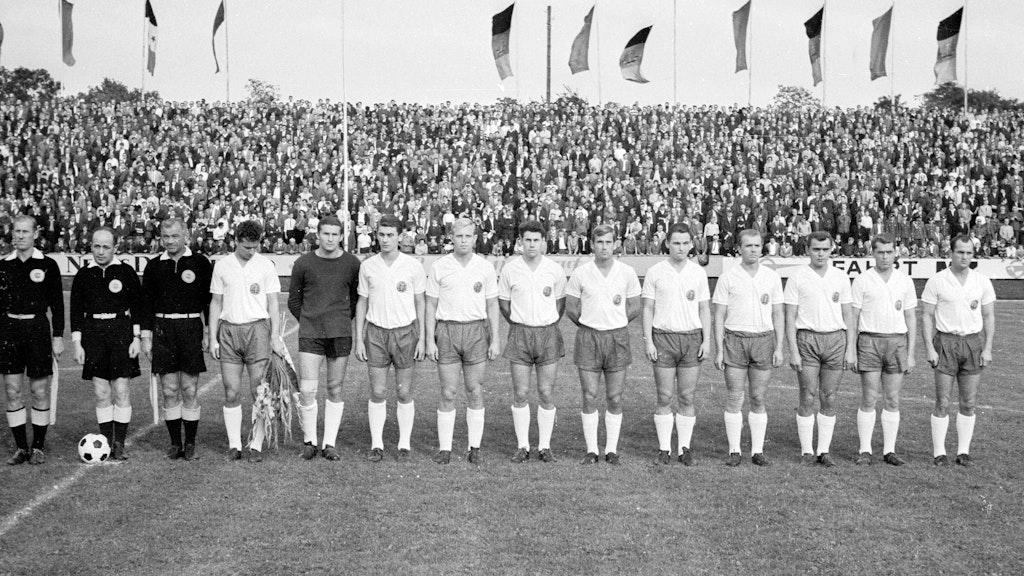 Otto Fräßdorf (r.) spielte lange Jahre für die DDR. Höhepunkt war 1964 Olympia-Bronze in Tokio.