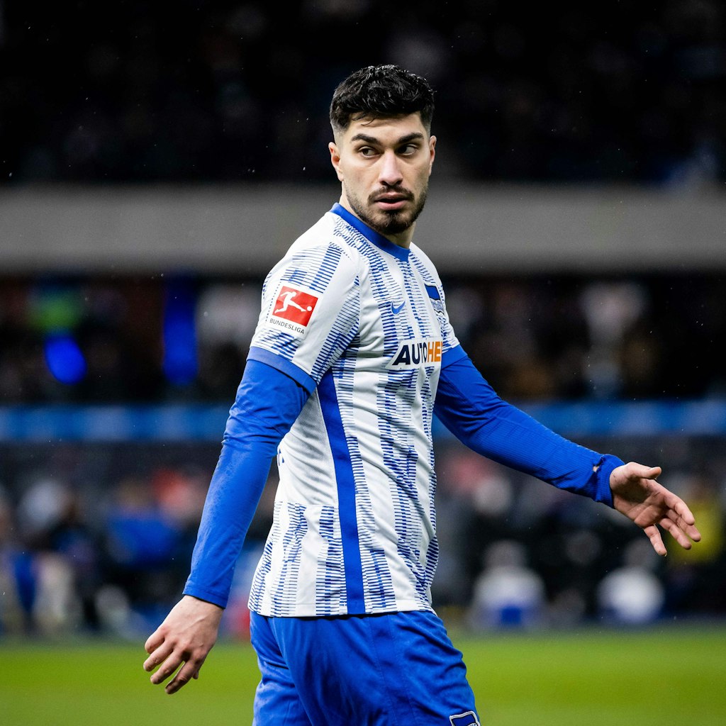 Suat Serdar durfte gegen Bochum nur in den Schlussminuten ran.