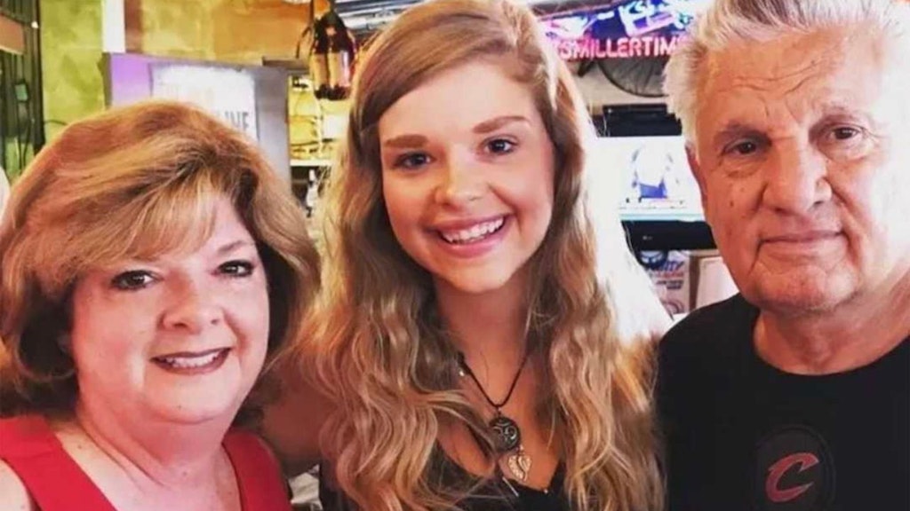 Jessica bekam zum Schulabschluss einen DNA-Test geschenkt, das Ergebnis schockte: Papa Mike ist nicht ihr leiblicher Vater. Ihrer Mutter Jeanine wurde das Sperma eines fremden Mannes eingesetzt.